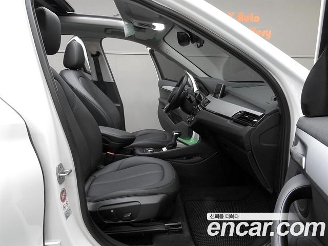 BMW X1 (F48) xDrive 20d 2016 — фото 22