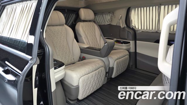 Kia Carnival (IV) Gasoline 4-Seater Hi-Limousine Signature 2023 — фото 12