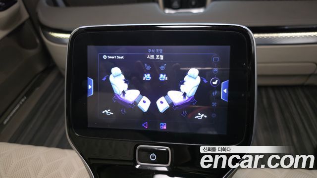 Kia Carnival (IV) Gasoline 4-Seater Hi-Limousine Signature 2023 — фото 19
