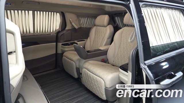 Kia Carnival (IV) Gasoline 4-Seater Hi-Limousine Signature 2023 — фото 26