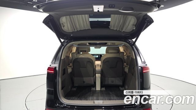 Kia Carnival (IV) Gasoline 4-Seater Hi-Limousine Signature 2023 — фото 27