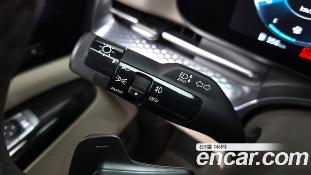 Kia Carnival (IV) Gasoline 4-Seater Hi-Limousine Signature 2023 — фото 29