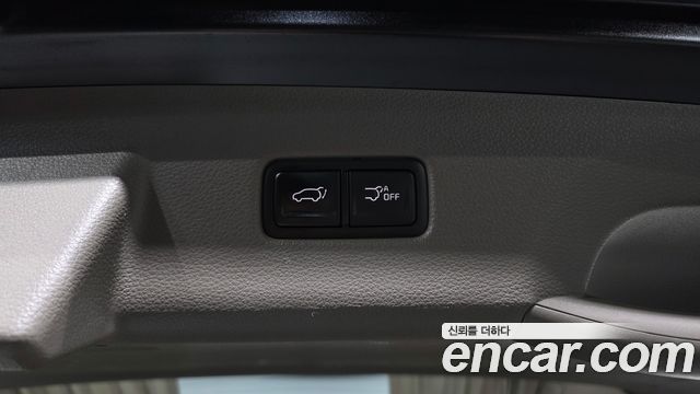Kia Carnival (IV) Gasoline 4-Seater Hi-Limousine Signature 2023 — фото 31