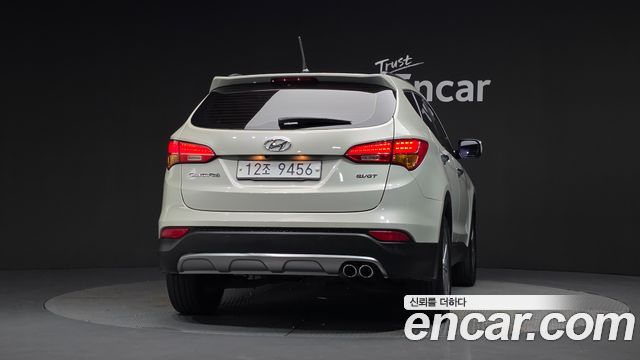 Hyundai Santa Fe (DM) Diesel(e-VGT) 2.0 2WD Exclusive 2013 — фото 4