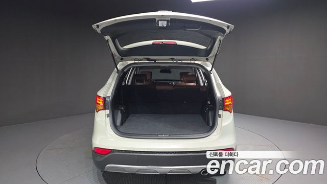 Hyundai Santa Fe (DM) Diesel(e-VGT) 2.0 2WD Exclusive 2013 — фото 19