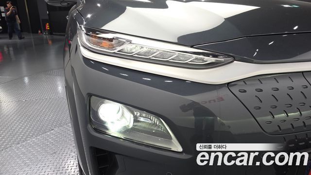Hyundai Kona Electric Premium 2019 — фото 22