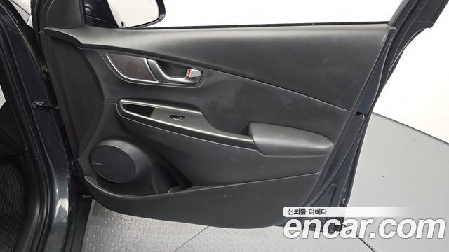 Hyundai Kona Electric Premium 2019 — фото 24