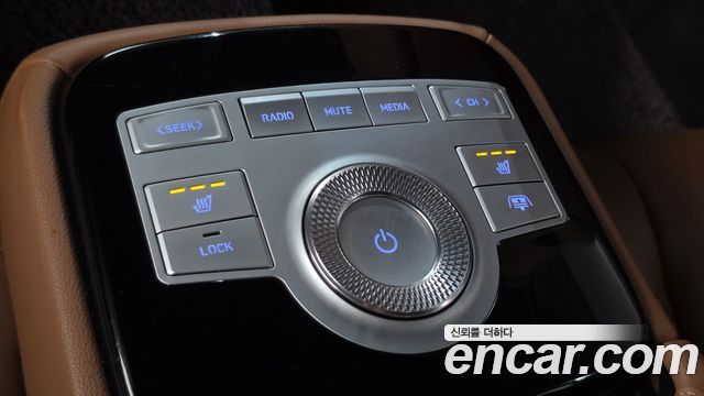 Genesis G80 (RG3) Gasoline 2.5 Turbo AWD 2022 — фото 29