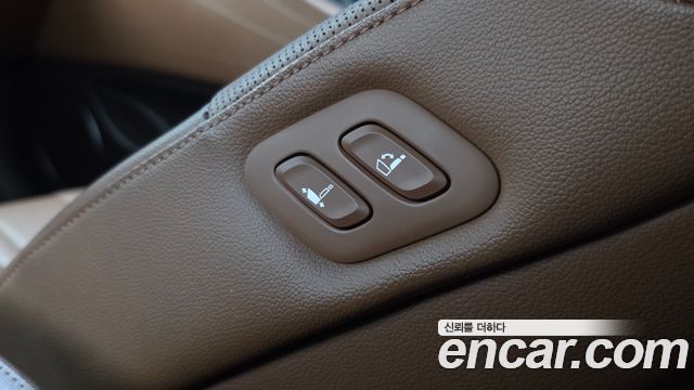 Genesis G80 (RG3) Gasoline 2.5 Turbo AWD 2022 — фото 30