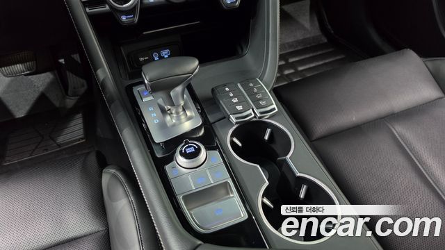Genesis G70 2.2D AWD Advanced 2018 — фото 9