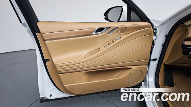Genesis G80 (RG3) Gasoline 2.5 Turbo AWD 2025 — фото 24