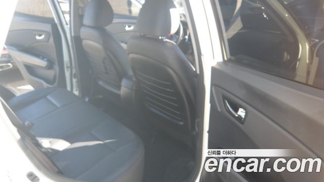 KG Mobility (SsangYong) Tivoli Air Diesel RX 4WD 2017 — фото 8