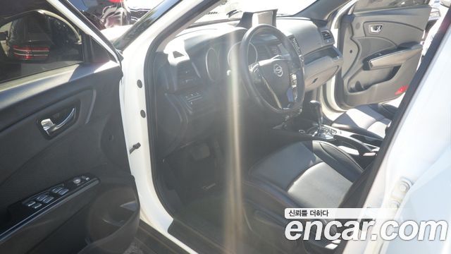 KG Mobility (SsangYong) Tivoli Air Diesel RX 4WD 2017 — фото 10