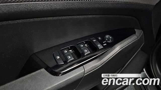 Kia Sportage (V) Gasoline 1.6 Turbo 2WD Prestige 2022 — фото 17