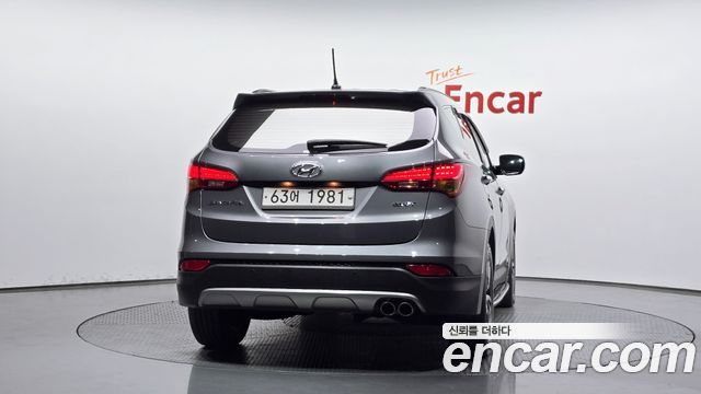 Hyundai Santa Fe (DM) Diesel(e-VGT) 2.0 2WD Exclusive 2013 — фото 4