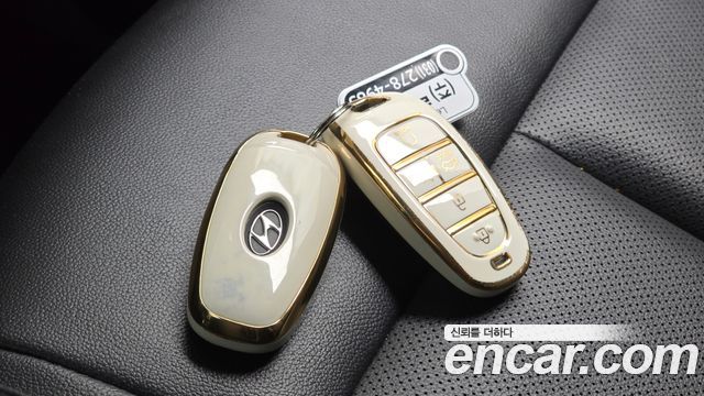 Hyundai Staria Tourer 9-Seater Modern 2022 — фото 17