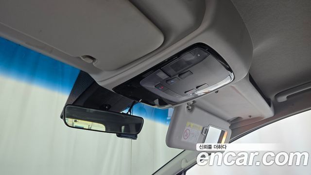 Hyundai Staria Tourer 9-Seater Modern 2022 — фото 18