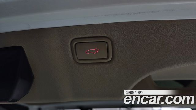 Kia Carnival 7-Seater Limousine VIP 2019 — фото 19