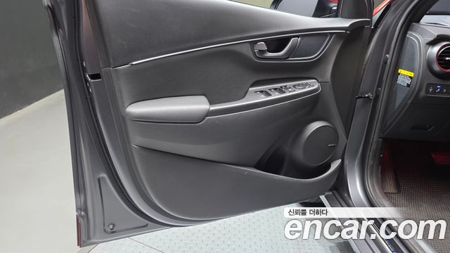 Hyundai Kona 1.6 Turbo 2WD Iron Man Edition 2019 — фото 24