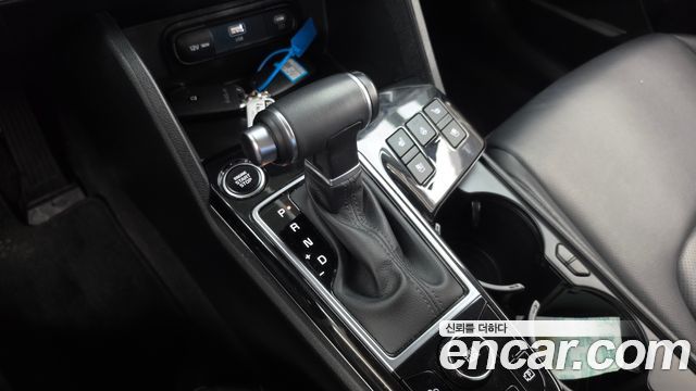 Kia Sportage (V) Diesel 2.0 2WD Prestige 2022 — фото 9
