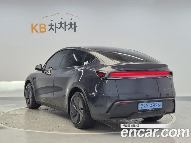 Tesla Model Y Premium Long Range AWD 2026 — фото 2
