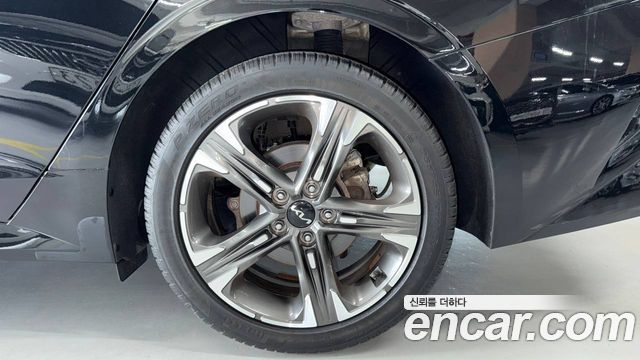 Kia K5 (III) 2.0 Prestige 2022 — фото 5