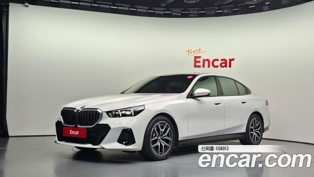 BMW 5 Series (G60) 520i M Sport 2026 — фото 1