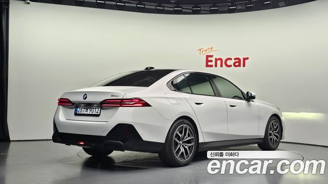 BMW 5 Series (G60) 520i M Sport 2026 — фото 2