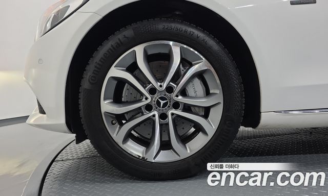 Mercedes-Benz C-Class (W205) C350e 2018 — фото 5