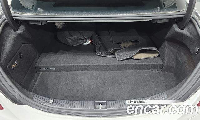 Mercedes-Benz C-Class (W205) C350e 2018 — фото 17