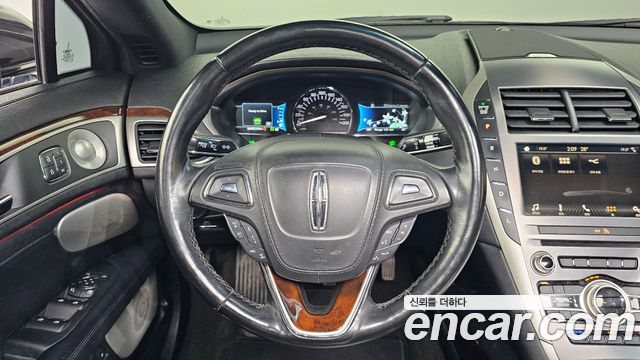 Lincoln MKZ Hybrid 2nd 2019 — фото 18