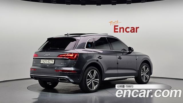 Audi Q5 (FY) 40 TDI Quattro Premium 2021 — фото 2