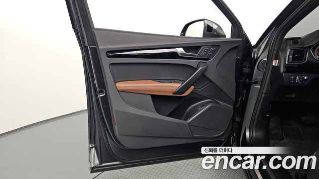 Audi Q5 (FY) 40 TDI Quattro Premium 2021 — фото 24
