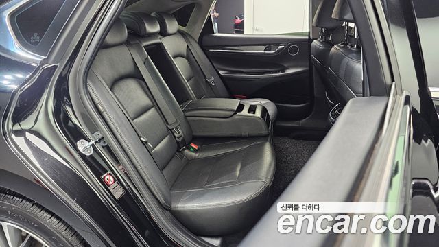 Hyundai Grandeur (IG) 2.4 Premium 2018 — фото 11