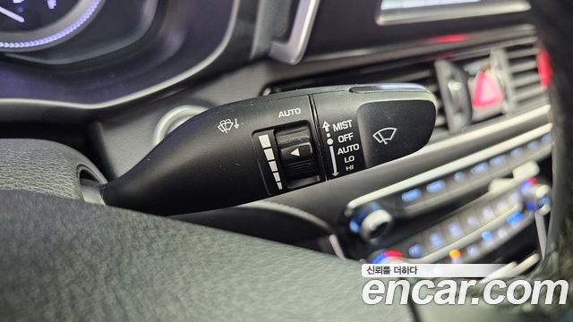 Hyundai Grandeur (IG) 2.4 Premium 2018 — фото 18