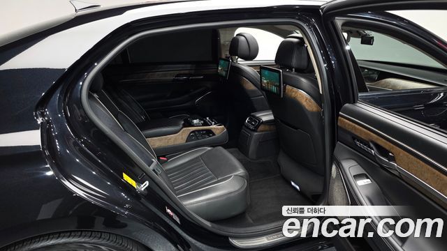 Genesis G90 3.8 AWD Prestige 2019 — фото 12