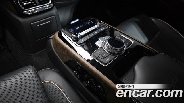 Genesis G90 3.8 AWD Prestige 2019 — фото 19