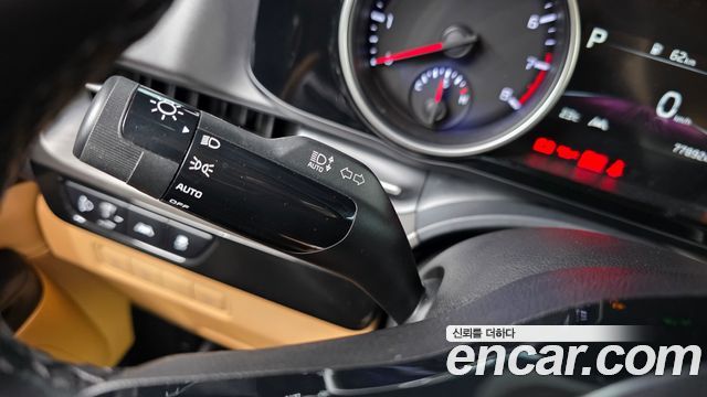 Kia Carnival (IV) Gasoline 9-Seater Prestige 2021 — фото 28