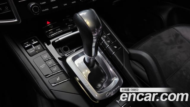 Porsche Cayenne 3.0 Diesel Platium Edition 958 2017 — фото 9