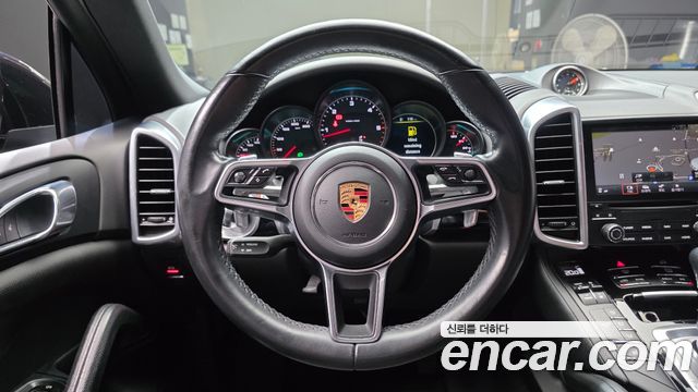 Porsche Cayenne 3.0 Diesel Platium Edition 958 2017 — фото 13
