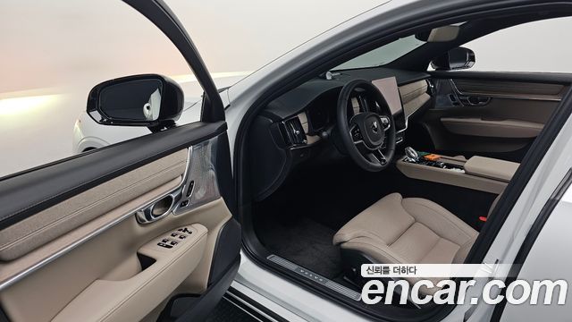Volvo S90 B5 Ultra Dark Air Sus 2026 — фото 10