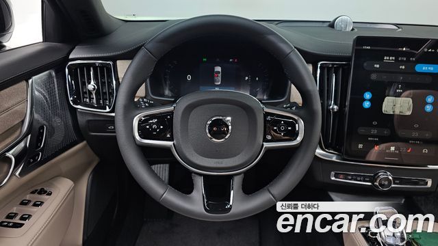 Volvo S90 B5 Ultra Dark Air Sus 2026 — фото 12