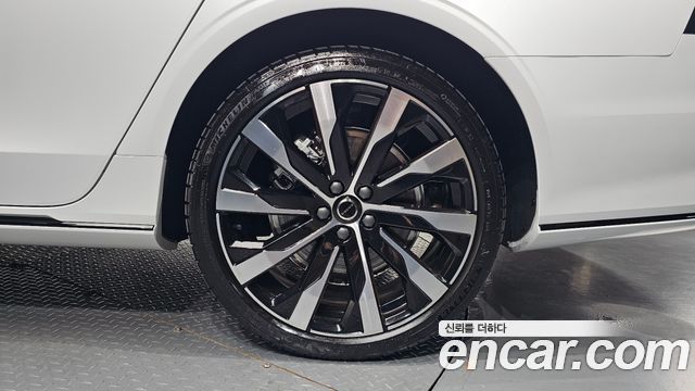Volvo S90 B5 Ultra Dark Air Sus 2026 — фото 21