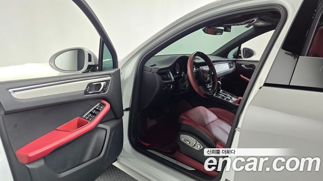 Porsche Macan 2.9 S 2023 — фото 10