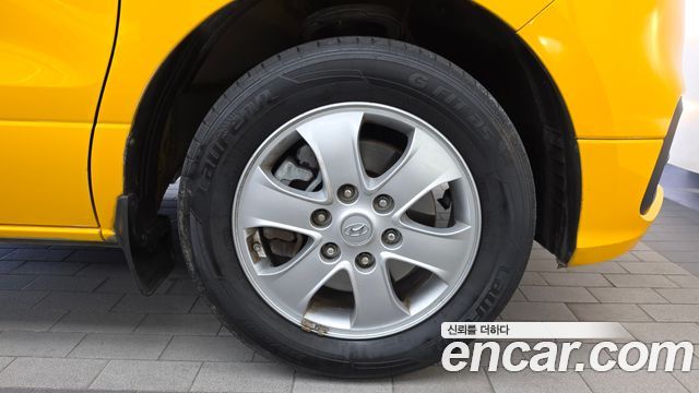 Hyundai Grand Starex School Bus LPi 2019 — фото 21