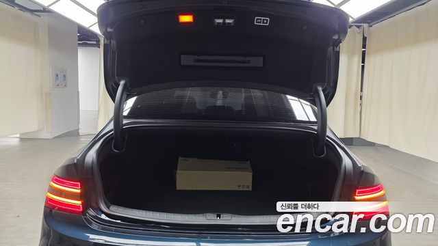 Genesis G80 (RG3) Gasoline 2.5 Turbo AWD 2025 — фото 16