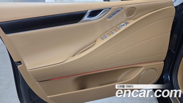 Genesis G80 (RG3) Gasoline 2.5 Turbo AWD 2025 — фото 24