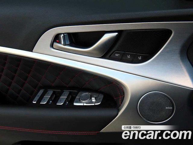 Genesis G70 2.0T Sport Package 2019 — фото 24