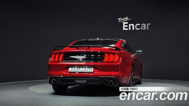 Ford Mustang Coupe 2019 — фото 4