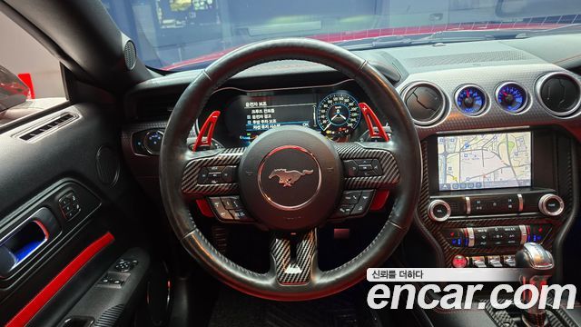 Ford Mustang Coupe 2019 — фото 12